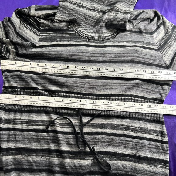 πPink Rose Knitted Turtleneck 3/4 Sleeves Midi Dress with Drawstring - Picture 10 of 16